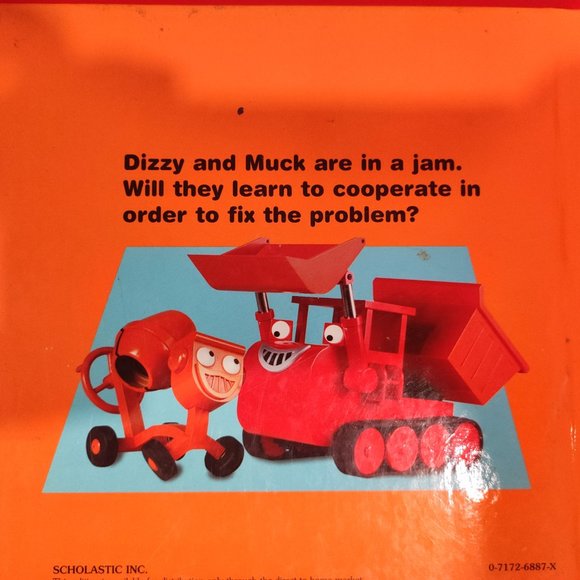 4 Scholastic hardcover books 2 Blue, Bob the builder, Dora the explorer - Picture 8 of 10